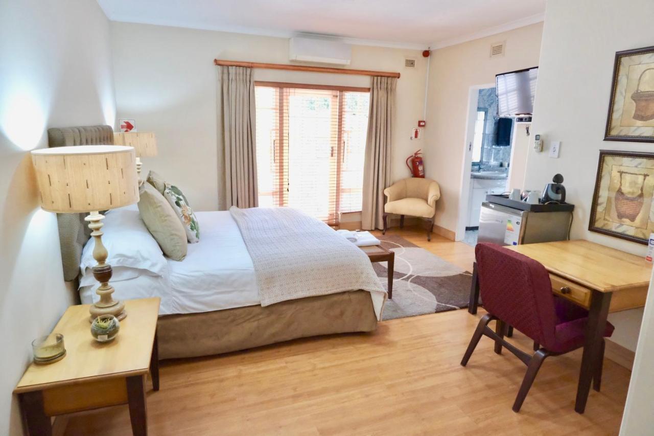 The Whitehouse Bed And Breakfast Durban Exterior photo